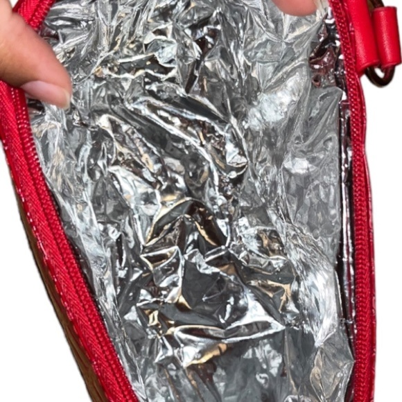 SOLD -  Red primeware insulated wine clutch without corkscrew, can be lunch bag - Picture 6 of 12